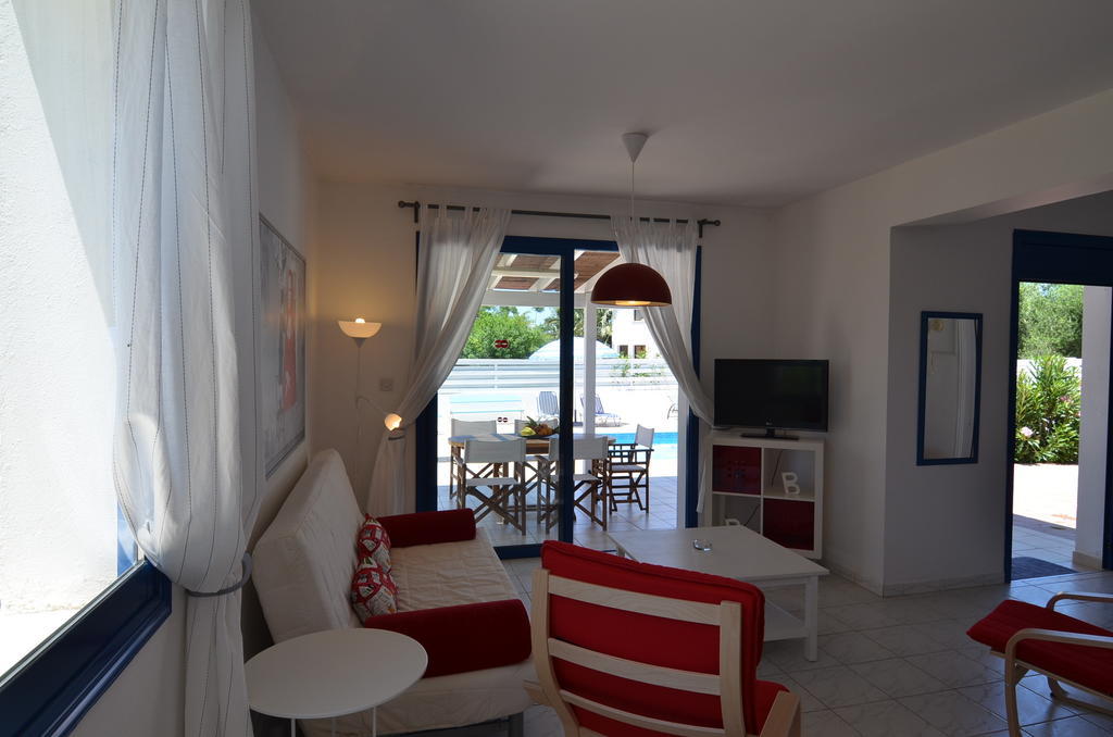 Sea Breeze Villas Argaka Pokoj fotografie
