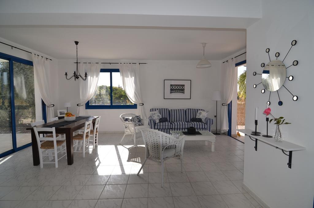 Sea Breeze Villas Argaka Pokoj fotografie